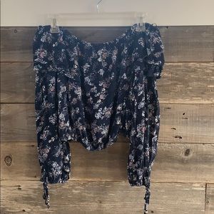 Abercrombie & Fitch Off the Shoulder Top